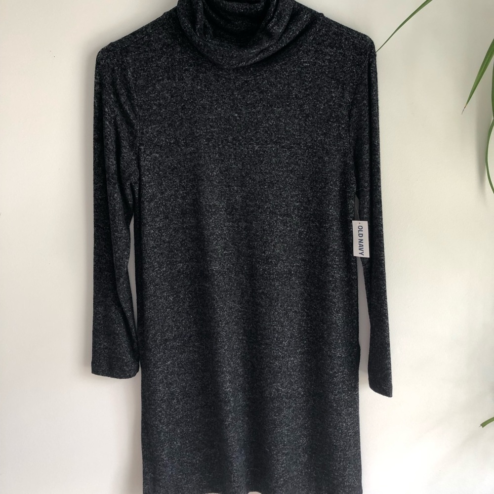NWT Old Navy heather gray plushknit highneck tunic